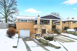 5224 Meadowcrest Rd, Pittsburgh, PA 15236 - Photo 1