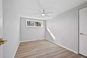 703 Parkview, Mount Pleasant Township, PA 15666 - Photo 17