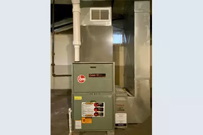 3 E Leasure, New Castle, PA 16105 - Photo 15