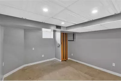 510 Franklin Ave, Vandergrift, PA 15690 - Photo 25