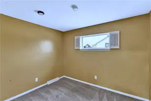 510 Franklin Ave, Vandergrift, PA 15690 - Photo 21