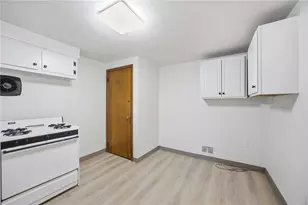 513 Garden Ct, Braddock, PA 15104 - Photo 15