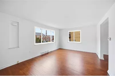 513 Garden Ct, Braddock, PA 15104 - Photo 9