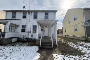 618 Farnsworth Ave, Clairton, PA 15025 - Photo 1