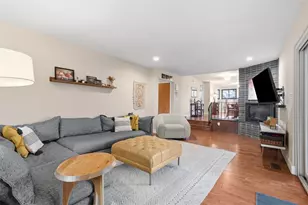 145 Woodshire Dr, Pittsburgh, PA 15215 - Photo 13