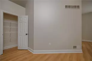 100 Summerlawn Dr, Bell Acres, PA 15143 - Photo 23