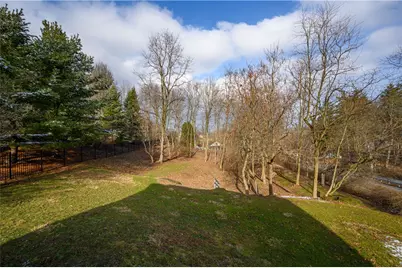 100 Summerlawn Dr, Bell Acres, PA 15143 - Photo 33
