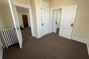 211 N 2nd St, Jeannette, PA 15644 - Photo 5