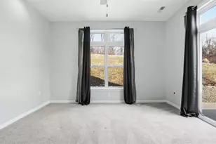 2046 Sir Patrick Dr, Cecil, PA 15057 - Photo 19