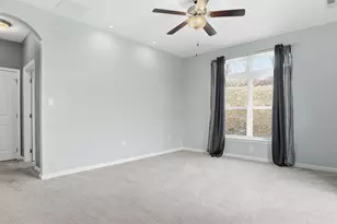 2046 Sir Patrick Dr, Cecil, PA 15057 - Photo 17