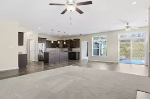 2046 Sir Patrick Dr, Cecil, PA 15057 - Photo 7