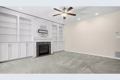 2046 Sir Patrick Drive, Cecil, PA 15057 - Photo 9