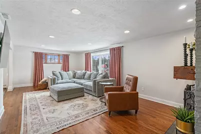 114 Orchard Hilands Dr, Venetia, PA 15367 - Photo 5