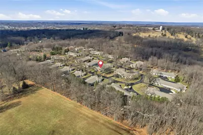 76 Stone Ridge Blvd, Hermitage, PA 16148 - Photo 7