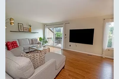 132 Locust Ct, Pittsburgh, PA 15237 - Photo 3