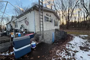 421 E Twin Ln, Clay Township, PA 16057 - Photo 3