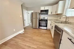 310 W Meyer Ave, New Castle, PA 16105 - Photo 7