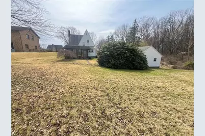 310 W Meyer Ave, New Castle, PA 16105 - Photo 21