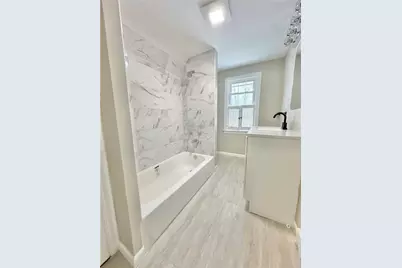 310 W Meyer Ave, New Castle, PA 16105 - Photo 13