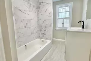 310 W Meyer Ave, New Castle, PA 16105 - Photo 13