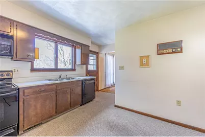 5170 McCandless Rd, Center Township, PA 16001 - Photo 11