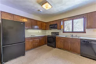 5170 McCandless Rd, Center Township, PA 16001 - Photo 9