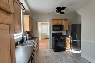 320 Kenmont Ave, Pittsburgh, PA 15216 - Photo 9