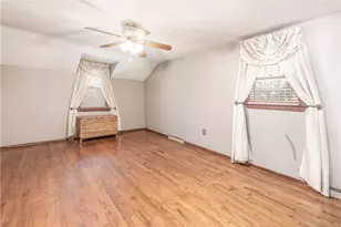 6077 Great Dane Dr, Bethel Park, PA 15102 - Photo 19