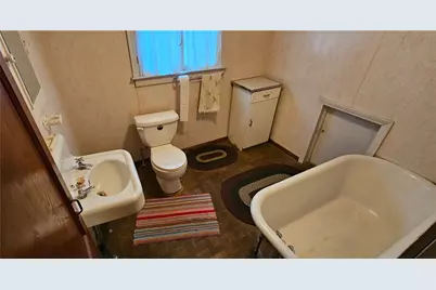 1945 Morris St, South New Castle Boro, PA 16102 - Photo 23