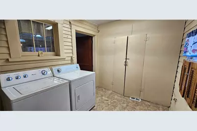 1945 Morris St, South New Castle Boro, PA 16102 - Photo 7