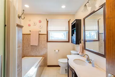 627 Tulip Drive, New Brighton, PA 15066 - Photo 13