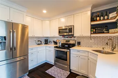 627 Tulip Drive, New Brighton, PA 15066 - Photo 11