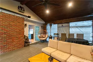 627 Tulip Dr, New Brighton, PA 15066 - Photo 39