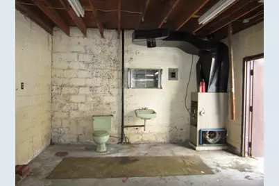 219 Camp Ave, Braddock, PA 15104 - Photo 9