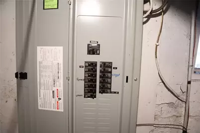 823 Crest Ave, Charleroi Boro, PA 15022 - Photo 23