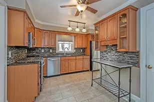 2515 Alydar Dr, Pittsburgh, PA 15090 - Photo 9