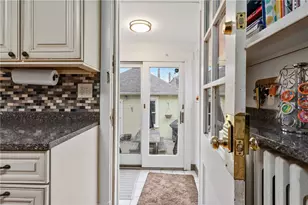 1320 Macon Ave, Pittsburgh, PA 15218 - Photo 11