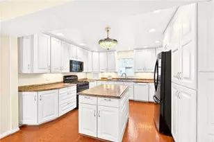 2533 Mayfield Ave, Harmony Township, PA 15003 - Photo 5