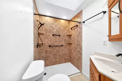 2533 Mayfield Ave, Harmony Township, PA 15003 - Photo 21