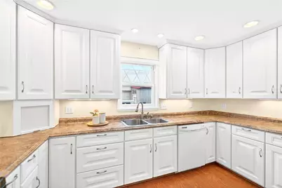 2533 Mayfield Ave, Harmony Township, PA 15003 - Photo 7