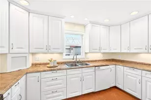 2533 Mayfield Ave, Harmony Township, PA 15003 - Photo 7