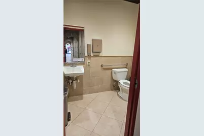 5854 Forbes Ave, Pittsburgh, PA 15217 - Photo 5