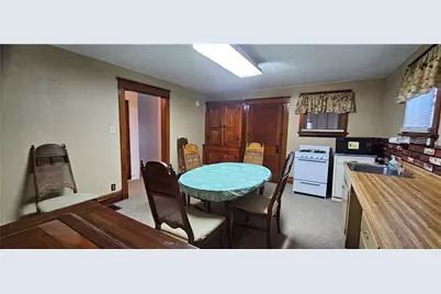 1945 Morris St, South New Castle Boro, PA 16102 - Photo 5