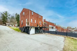 506 Somerville, Scott Township, PA 15243 - Photo 35