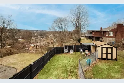 506 Somerville, Scott Township, PA 15243 - Photo 31