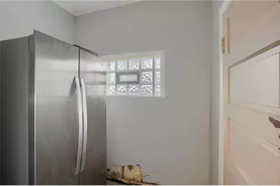 2945 Churchview Ave, Pittsburgh, PA 15227 - Photo 9