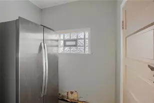 2945 Churchview Ave, Pittsburgh, PA 15227 - Photo 9