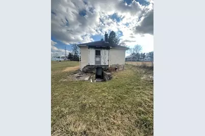 10 Republic St, Redstone Township, PA 15475 - Photo 3