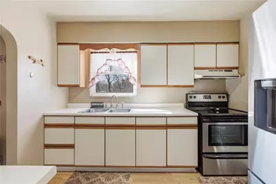 2 Oakridge Road, Ross Twp, PA 15229 - Photo 11