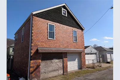 1309 2nd Ave #Rear, Beaver Falls, PA 15010 - Photo 3